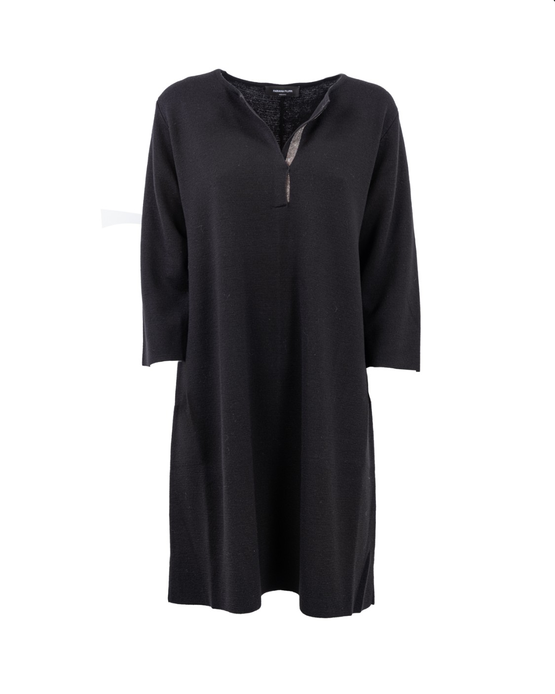 shop FABIANA FILIPPI Saldi Abito: Fabiana Filippi abito in lana merino.
Abito punto stitch in un tessuto di lana merino.
Collo a polo.
Dettaglio in punto luce.
Maniche lunghe.
Tessuto: 100% lana.
Fabbricato in Italia.. ABD213F130D462-825 number 3436329